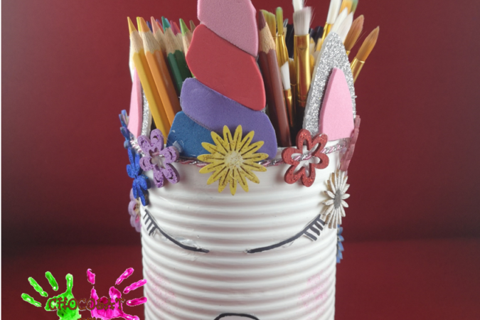 Pot à crayons licorne