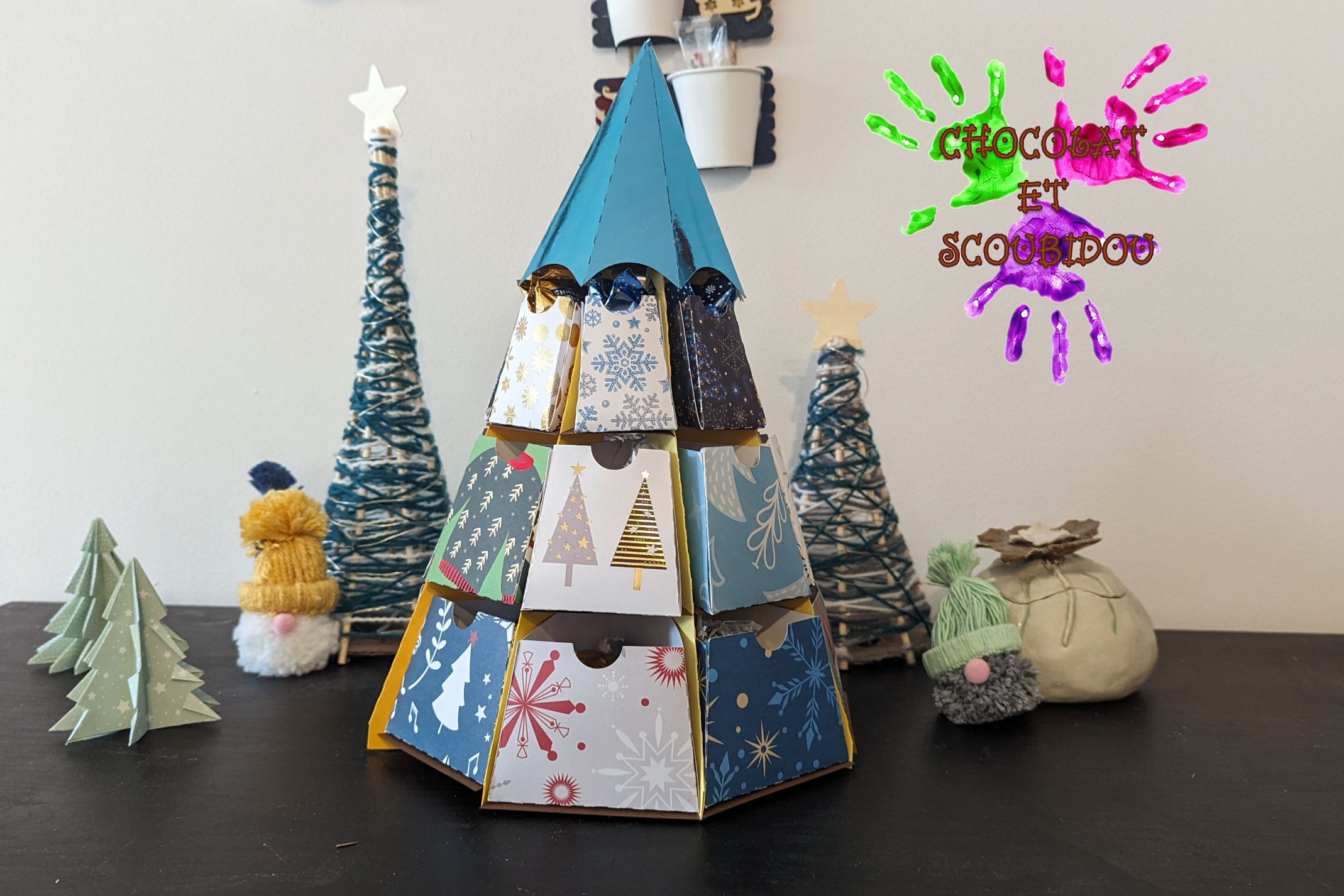 Calendrier de l&rsquo;avent sapin en papier