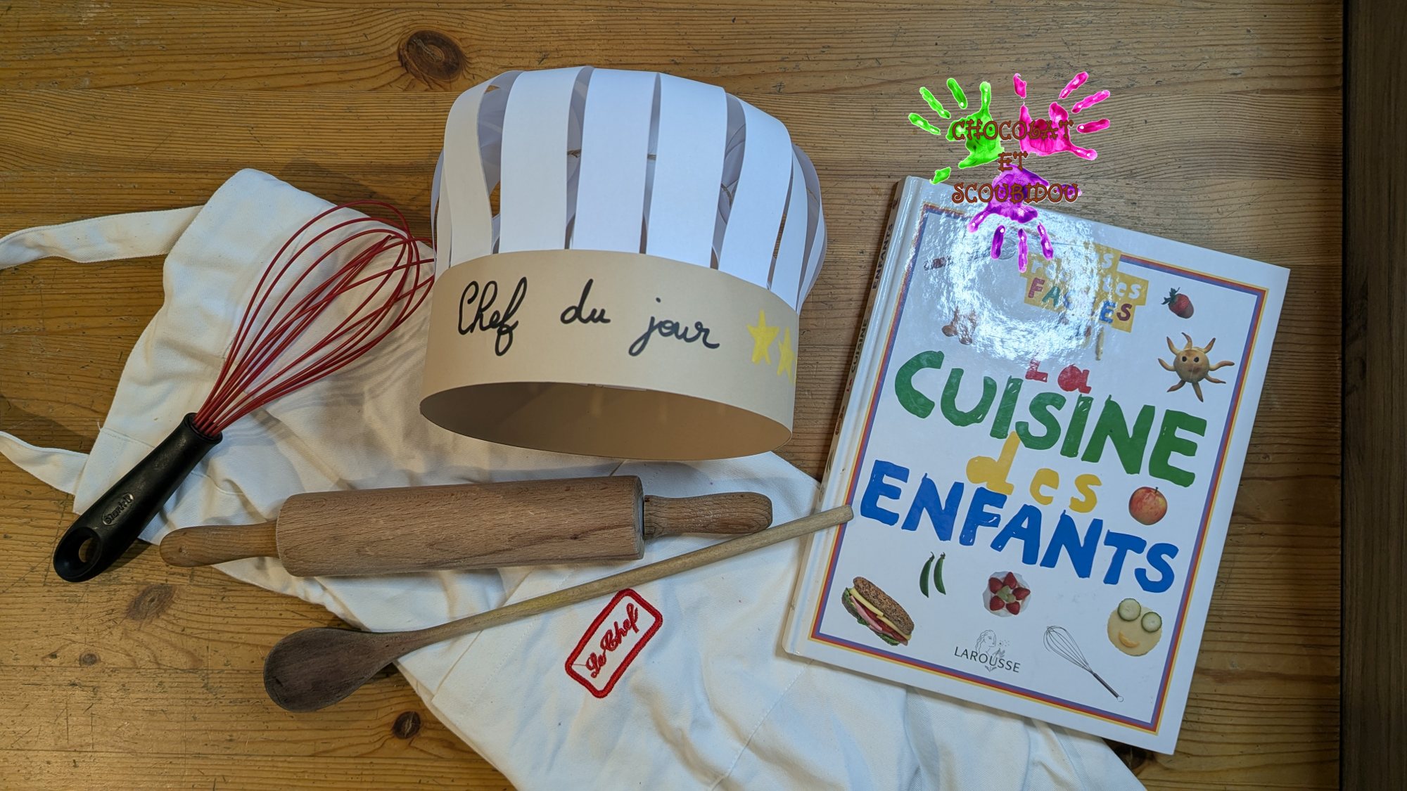 Toque en papier et autres accessoires